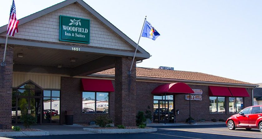 Woodfield Inn & Suites